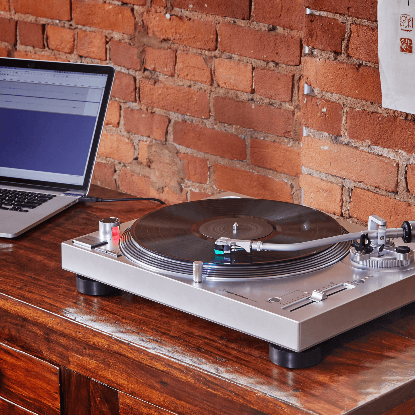 AT-LP120XUSBSV Direct-Drive Turntable (Analog & USB)